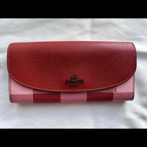 Coach Plaid Red and Pink Wallet. Mint Condition, Multi Compartments